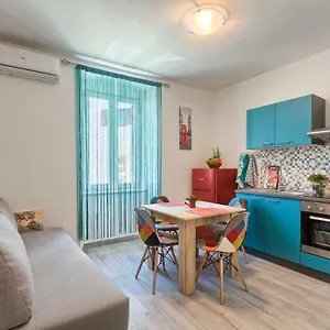 apartment-amfiteatar-moris.in-istria.net/